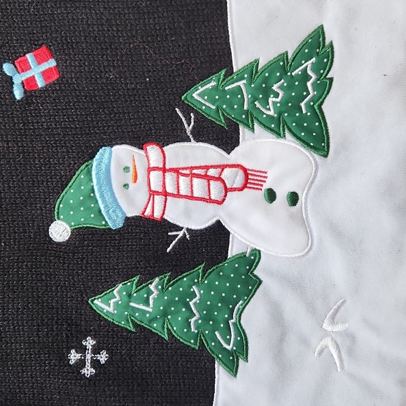 Vintage Holiday Editions, Christmas Embroidered Snowman Winter Wonderland Vest - Picture 3 of 11